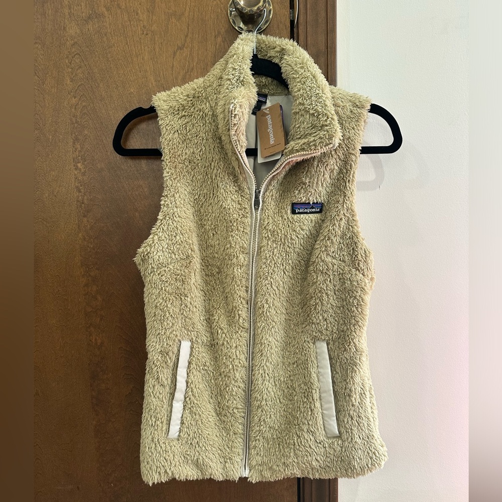 Patagonia Women’s Vest. Size Small. NWT